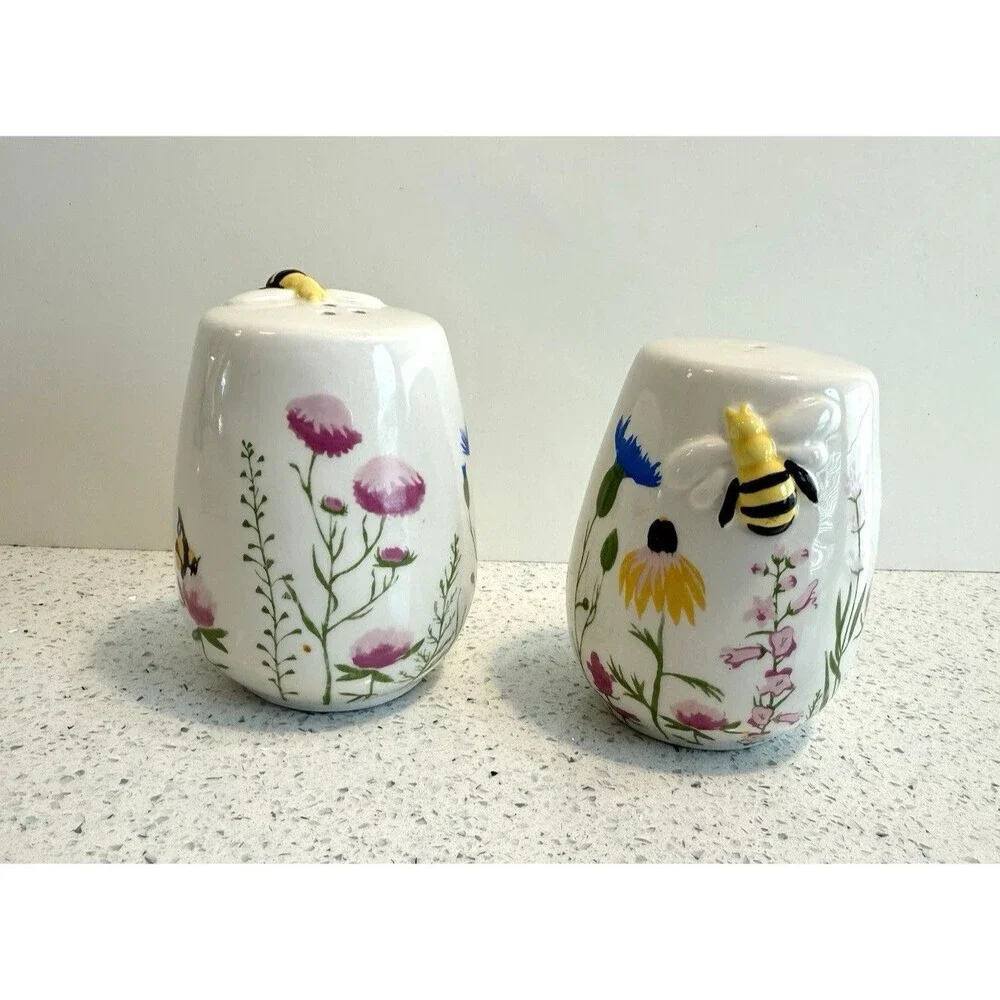 Spring Bumblebee Bee Flower Salt and Pepper Shakers Set Colorful Ceramic